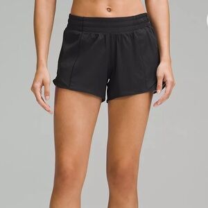 NEW Lululemon Hotty Hot Low-Rise Short 4” - Lined - Black - Size 4 NWT